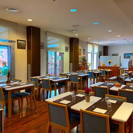 贝尔加公园酒店 酒店